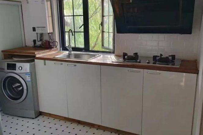 2BR Apartment in Jing'an