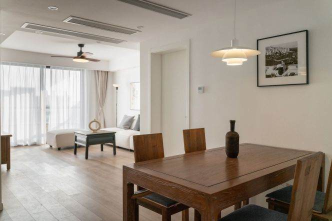 2BR Apartment near Nanjing Xi Lu with Outstanding View (L2/L12/L13)