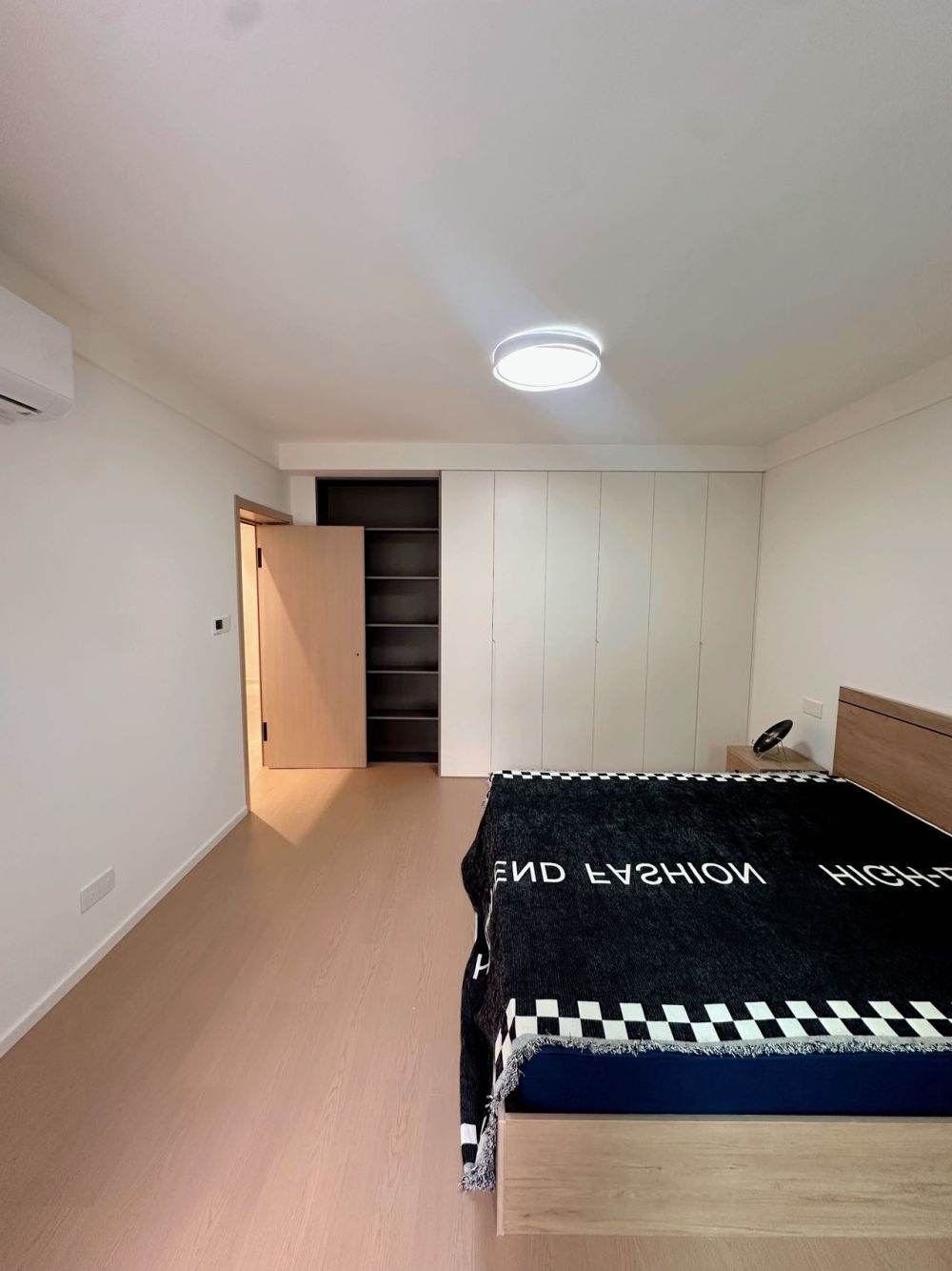 Housing image — Bedroom