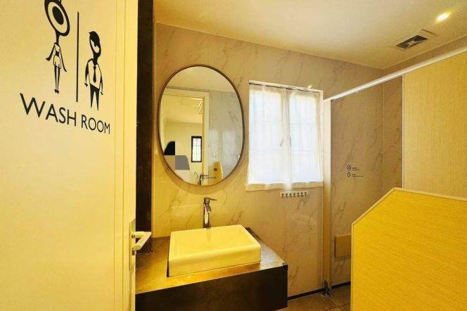 Spacious Studio Heritage Apartment in Jing'an