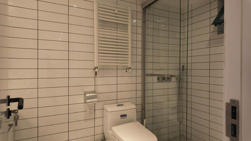 Housing image — Bathroom
