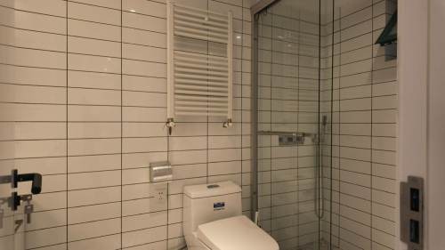 Housing image — Bathroom