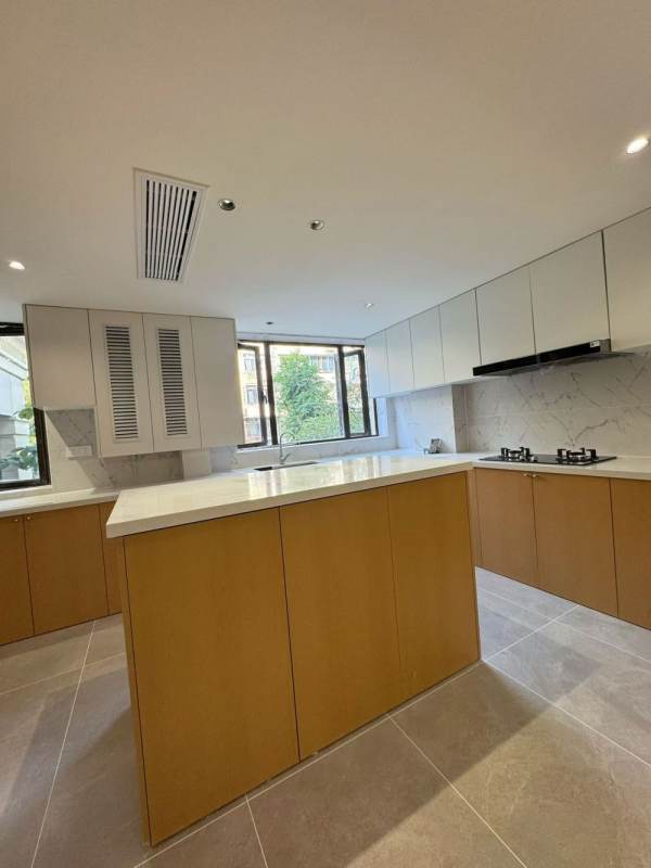Housing image — Kitchen