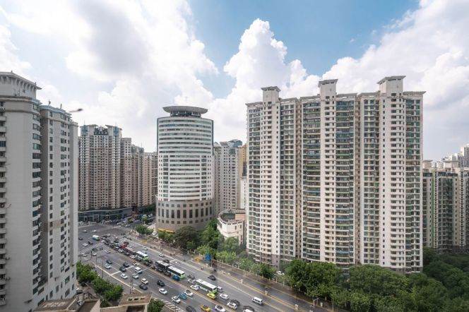 High-Floor 3BR Apartment in Jing'an (L13/L14)
