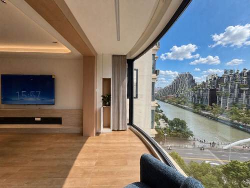 Housing image — Living Room