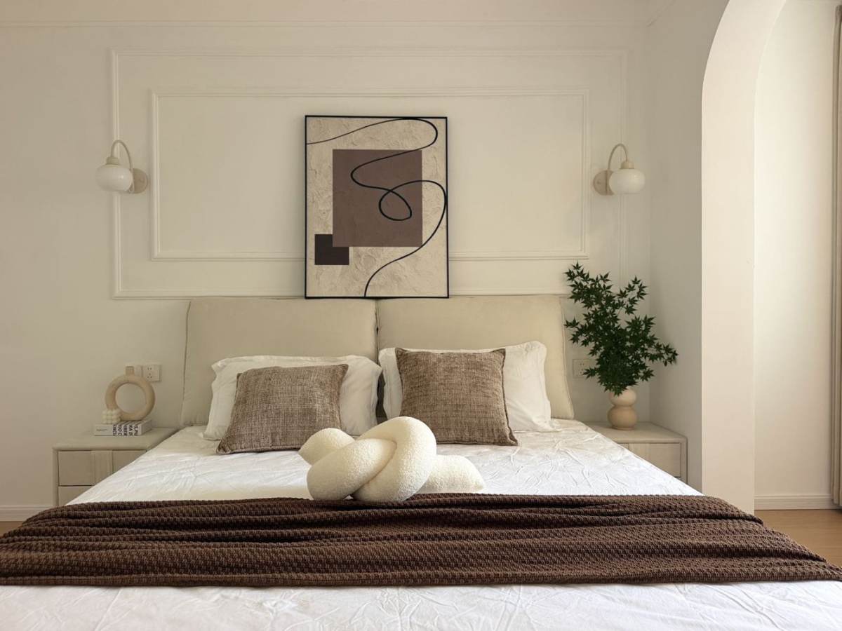 Housing image — Bedroom
