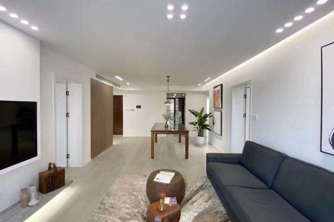 High-Floor 3BR Apartment in Jing'an with Floor-to-Ceiling Windows (L14)