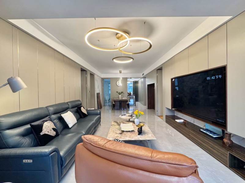 Housing image — Living Room