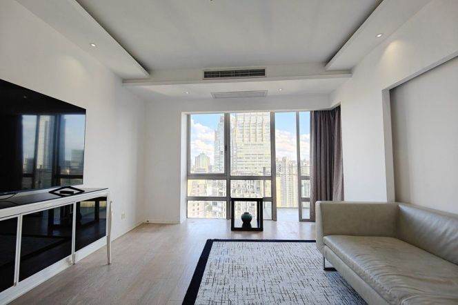 High-Floor Spacious 2BR Apartment in Old Town / South Bund with Outstanding View