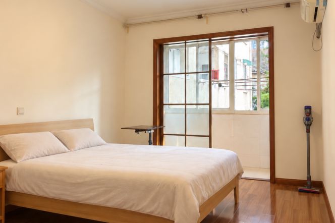 Historic 1BR Apartment near Xintiandi (L9/L10/L13)
