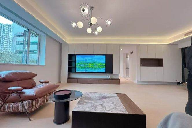 Spacious 2BR Apartment near Zhongshan Park