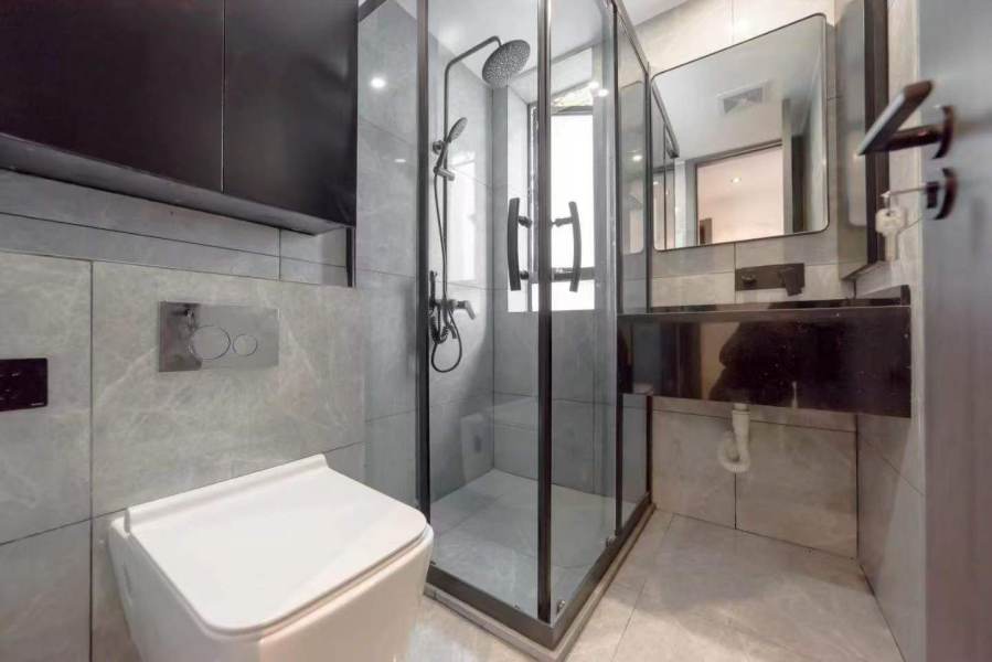 Housing image — Bathroom