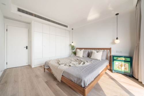 Housing image — Bedroom