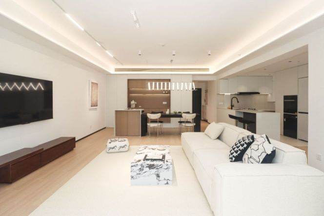 Spacious 3BR Apartment in Jing'an with Floor-to-Ceiling Windows (L1/L12/L13)