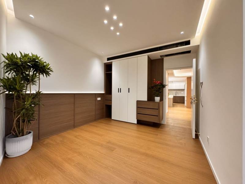 Housing image — Bedroom