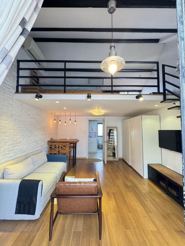 Housing image — Living Room