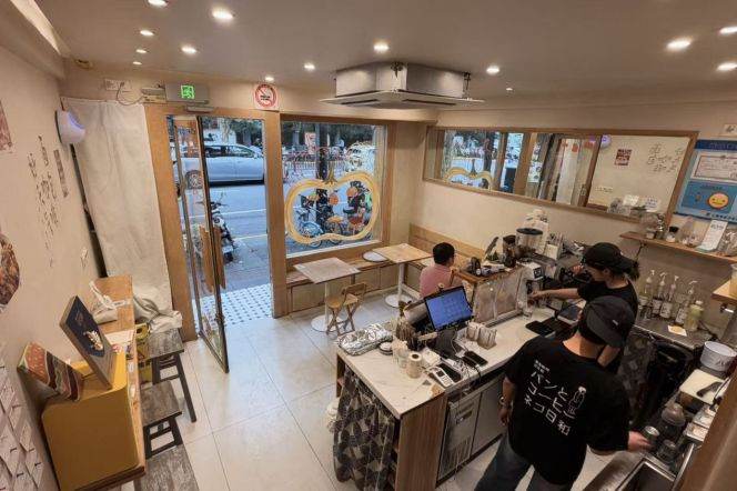 Spacious Studio Commercial Space in Jing'an (L2/L11)