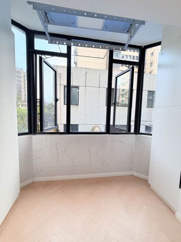 Housing image — Living Room