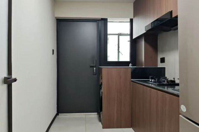 High-Ceiling 1BR Apartment in Old Xuhui with Green View (L1/L7/L9)