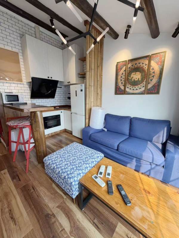 Housing image — Living Room