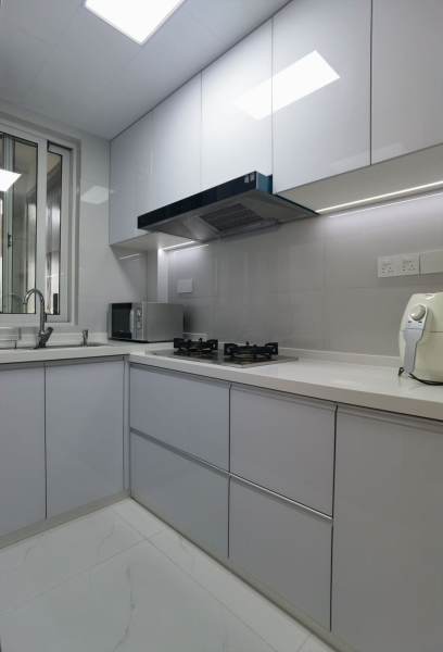 Housing image — Kitchen