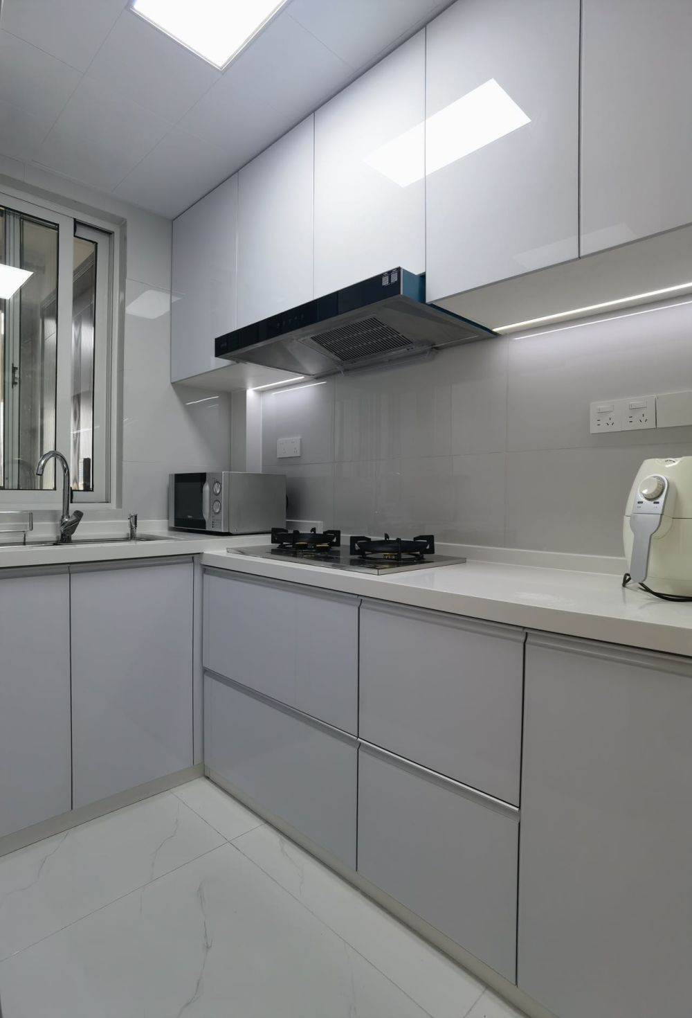 Housing image — Kitchen