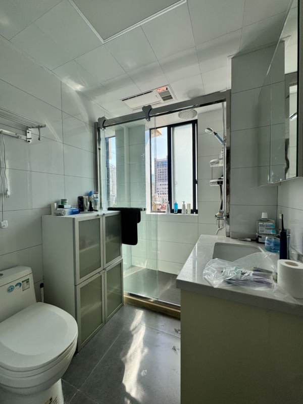 Housing image — Bathroom