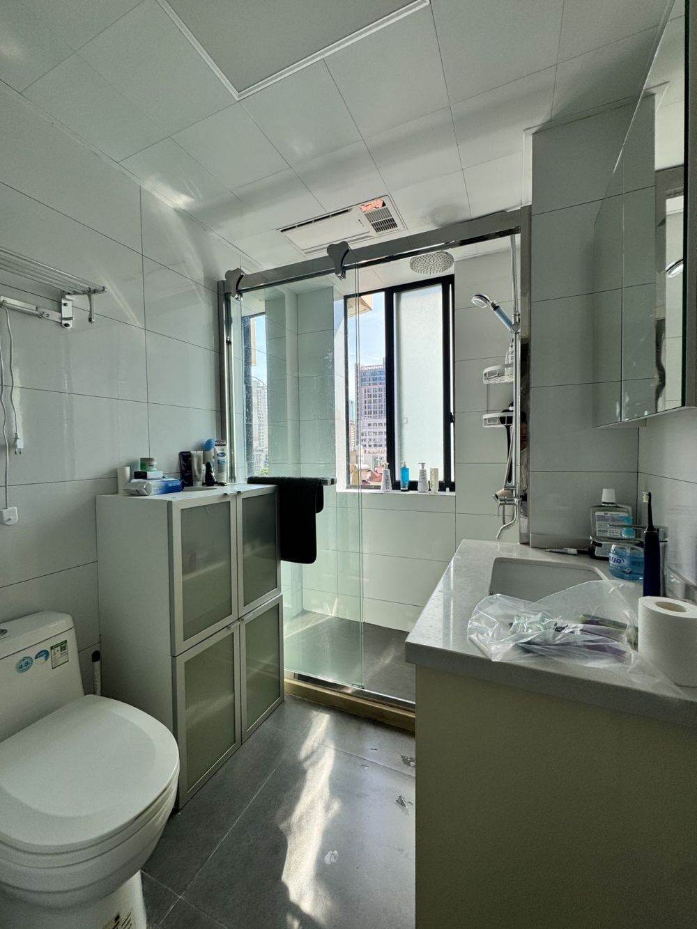Housing image — Bathroom