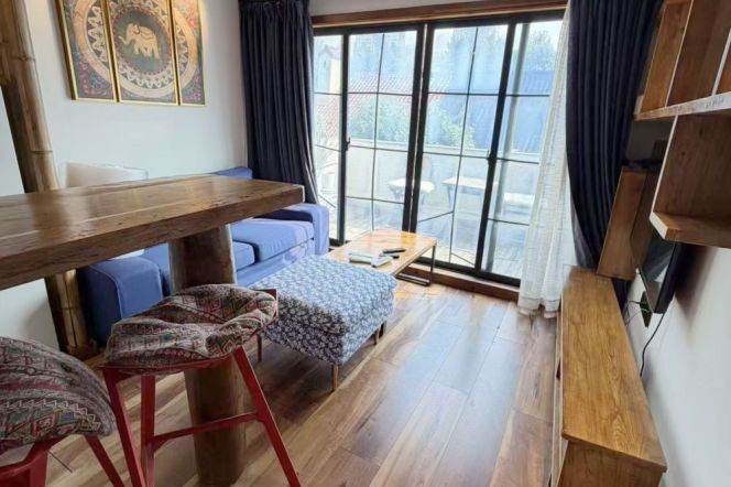 2BR Lane House in Old Xuhui with Terrace