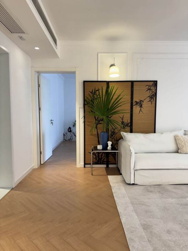 Housing image — Living Room