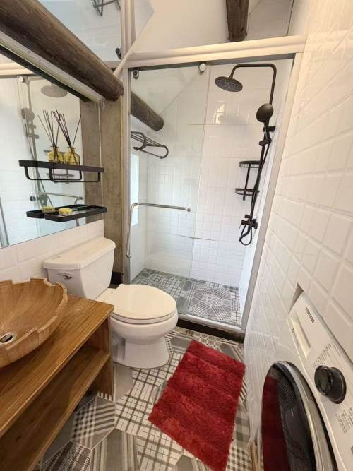 Housing image — Bathroom