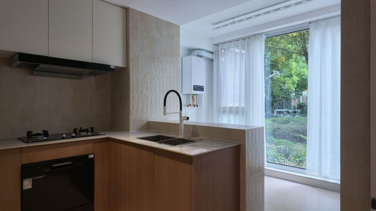 Housing image — Kitchen
