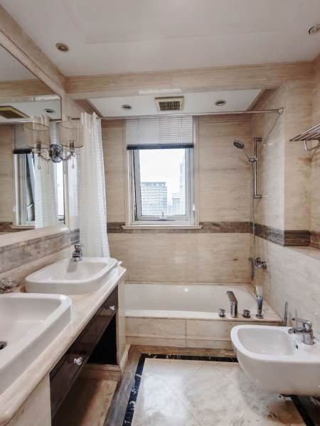 Housing image — Bathroom