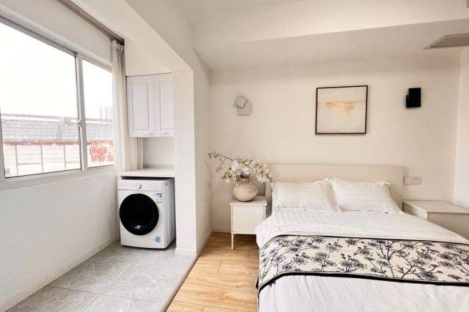 1BR Apartment in Old Xuhui (L1/L10)
