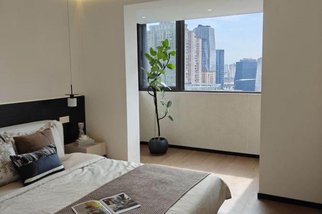 High-Floor Spacious 3BR Apartment near Jiaotong University Metro