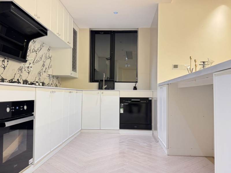 Housing image — Kitchen