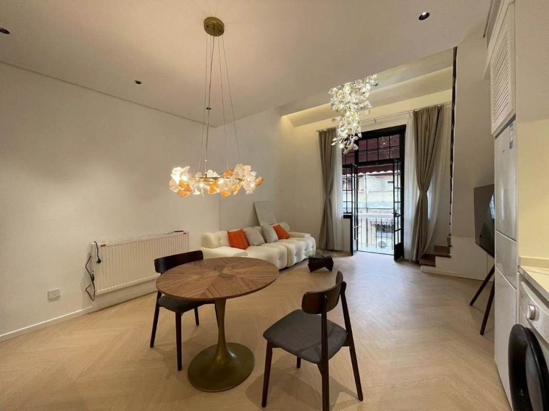 Housing image — Living Room