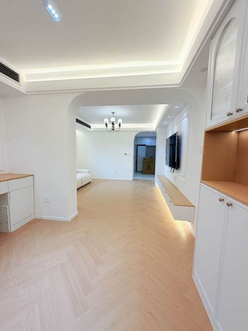 Housing image — Living Room