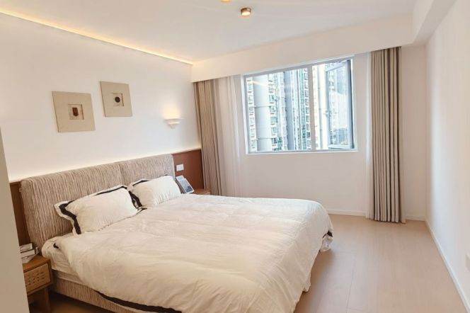 2BR Apartment in Jing'an (L7)