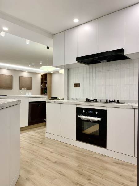 Housing image — Kitchen
