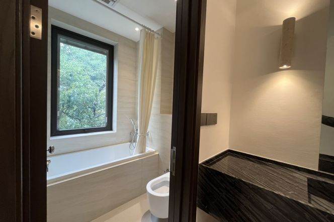 3BR Apartment in Old Xuhui (L10)