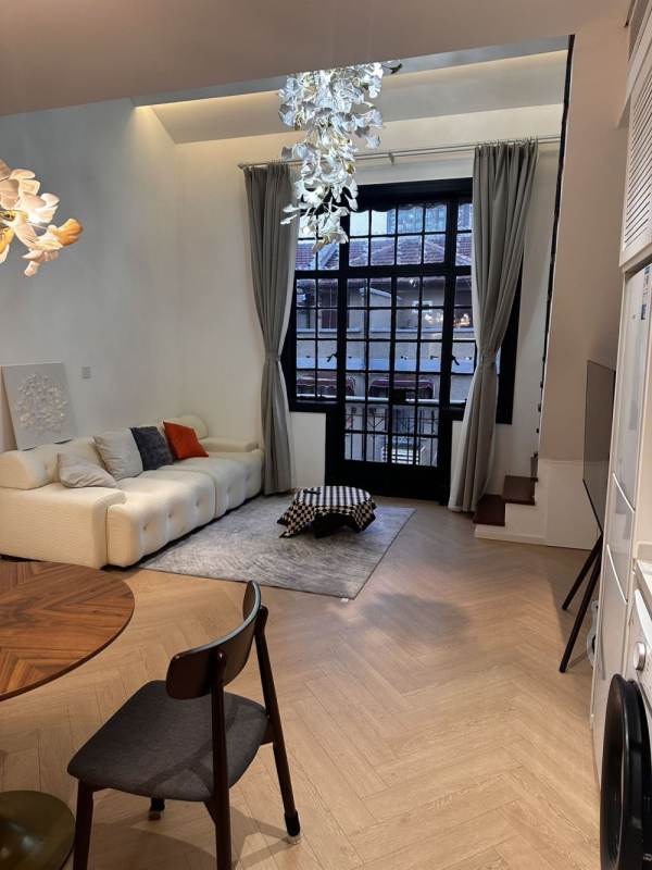 Housing image — Living Room
