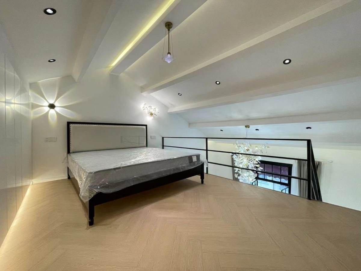 Housing image — Bedroom