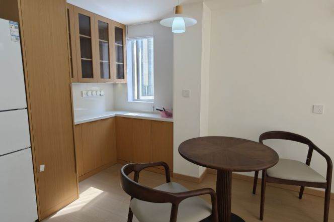 1BR Apartment near Hongqiao Rd Metro