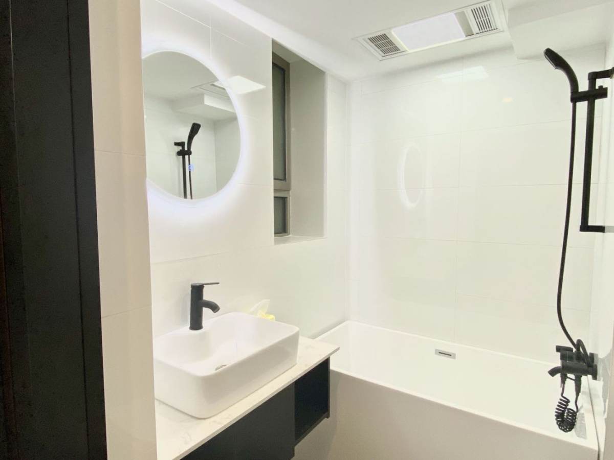 Housing image — Bathroom