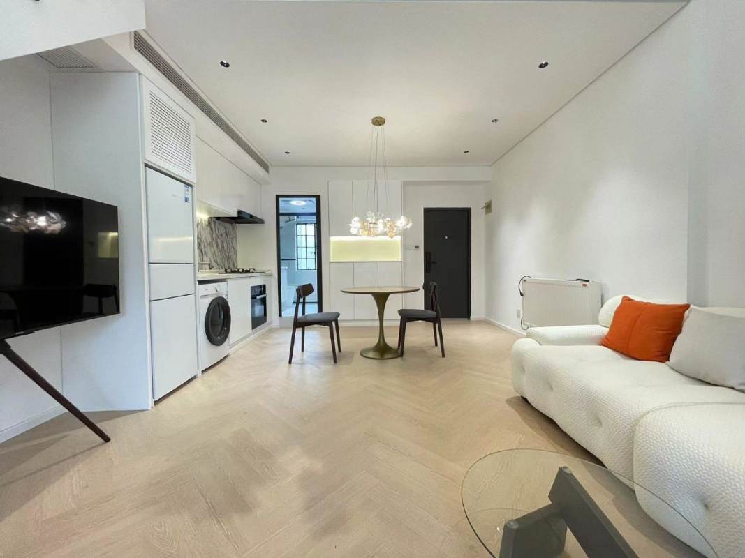 Housing image — Living Room