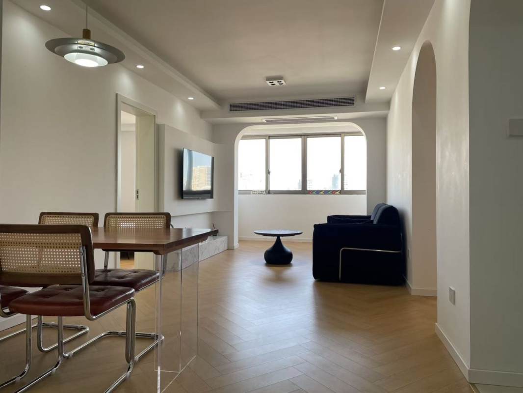Housing image — Living Room