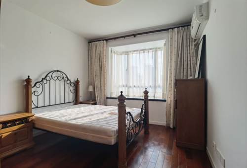 Housing image — Bedroom