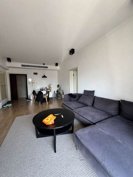Housing image — Living Room