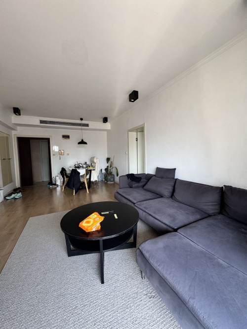 Housing image — Living Room